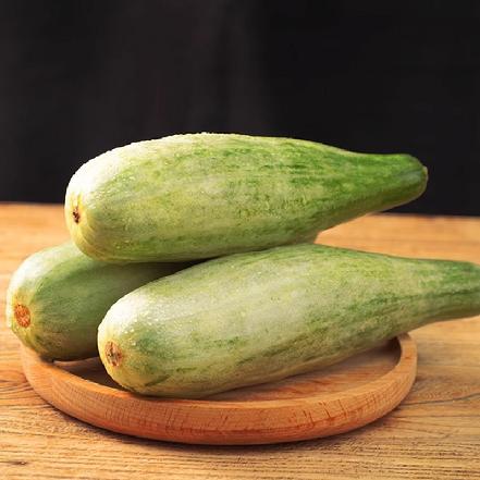【当季好货】羊角蜜甜瓜约3斤,2-3根（比一般的甜瓜还脆还甜还美味，皮薄酥脆，果肉脆嫩）