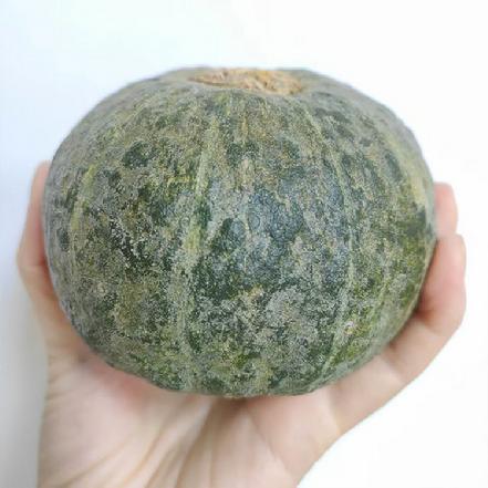 【秒杀】新疆贝贝南瓜300g-350g，2个起订，露天种植，外皮有点丑，但内心粉糯香甜浓郁，真的很好吃